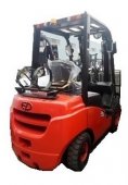 Motostivuitor GPL capacitate 2500 kg CPQD25T8